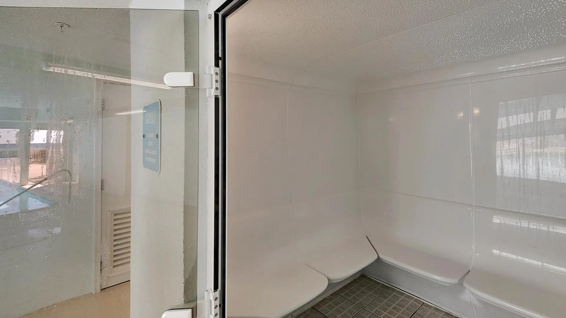 Fantastic Private Complex -Beachfront 2Bd Ocean Villa! Gorgeous Amenities Panama City Beach 0*,
